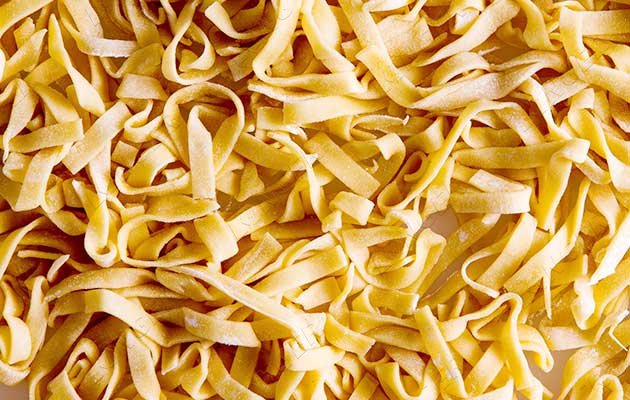 process of making fresh noodles in factory